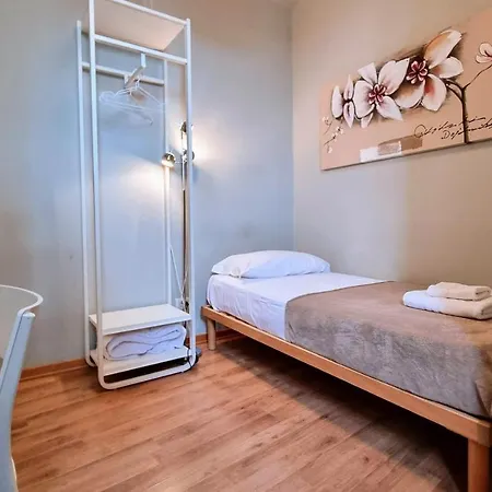 Al Volo Tor Bandena Penzion Terst