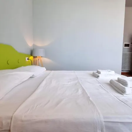 Penzion Al Volo Tor Bandena 4*