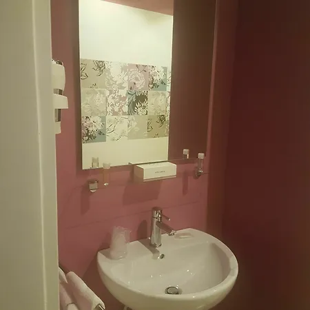 Al Volo Tor Bandena Penzion Terst